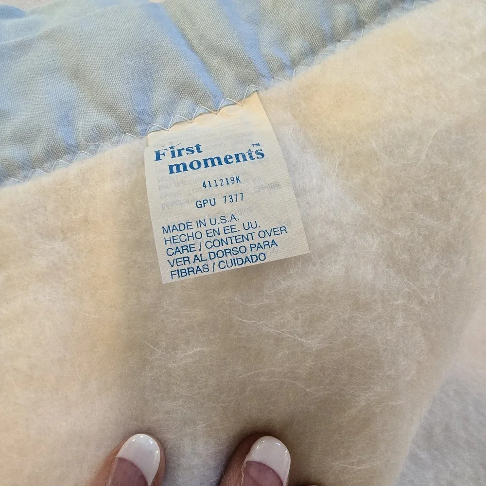 Vintage USA Baby Blanket Embroidery Teddy Bear Building Blocks Blue Trim Acrylic